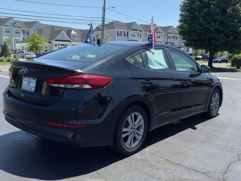Used 2017 Hyundai Elantra SE FWD image 6