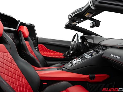 Used 2015 Lamborghini Aventador LP 700-4 AWD/4WD image 44
