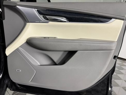 Used 2024 Cadillac XT6 Premium Luxury w/ Technology Package AWD/4WD image 47