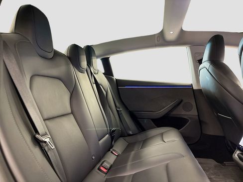 Used 2024 Tesla Model 3 Standard Range image 15