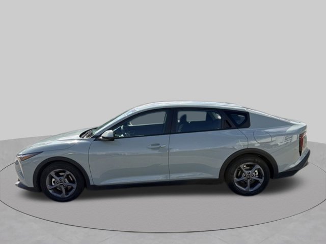 Used 2025 Kia K4 FWD image 4
