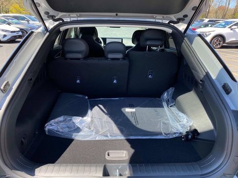 New 2025 Kia EV6 Light w/ Light LR Technology Package image 5