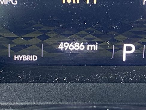 Used 2024 Jeep Wrangler Unlimited Sahara image 32