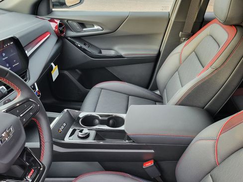 New 2026 Chevrolet Equinox RS w/ Convenience Package III FWD image 19
