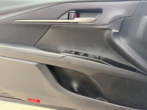 Used 2026 Toyota Camry LE FWD image 23