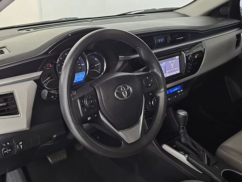 Used 2015 Toyota Corolla LE FWD image 15