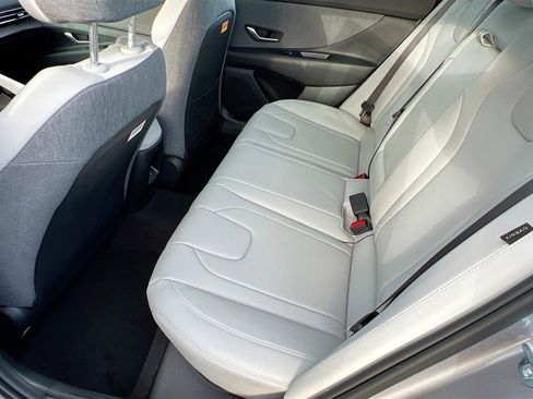 New 2026 Hyundai Elantra Limited FWD image 5