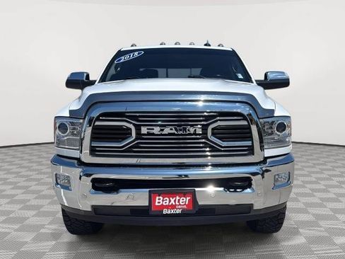Used 2018 RAM 2500 Laramie w/ Convenience Group AWD/4WD image 2