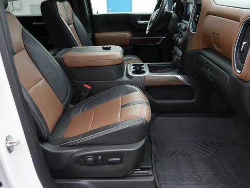 Used 2023 Chevrolet Silverado 2500 High Country w/ Technology Package image 22