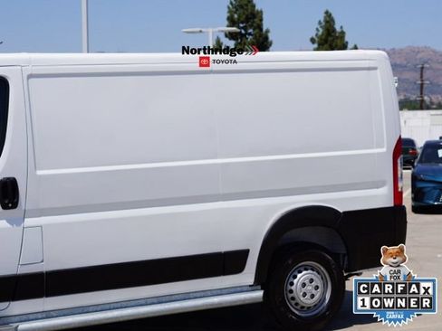 Used 2025 RAM ProMaster 2500 w/ U-Haul Equipment Group FWD image 11