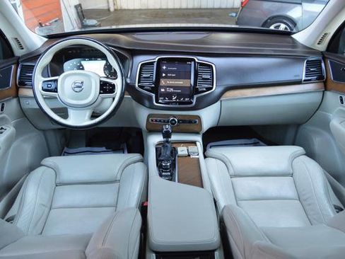 Used 2016 Volvo XC90 T6 Inscription image 16
