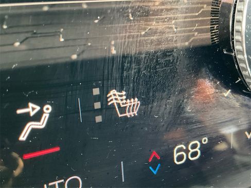 Used 2025 GMC Acadia Elevation image 22