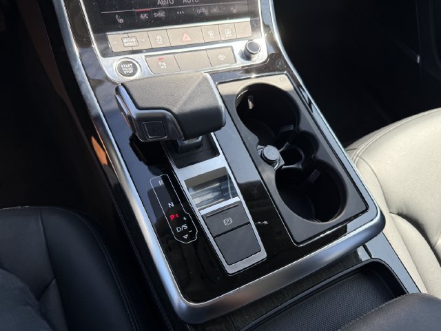 Used 2023 Audi Q7 2.0T Premium Plus w/ Premium Plus Package AWD/4WD image 21