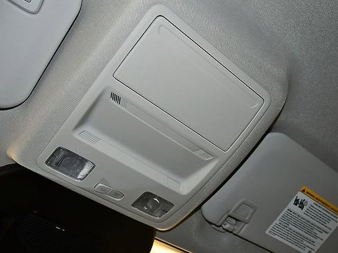 Used 2023 Ford Escape Platinum image 27