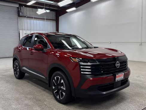 Used 2025 Nissan Kicks SV image 22