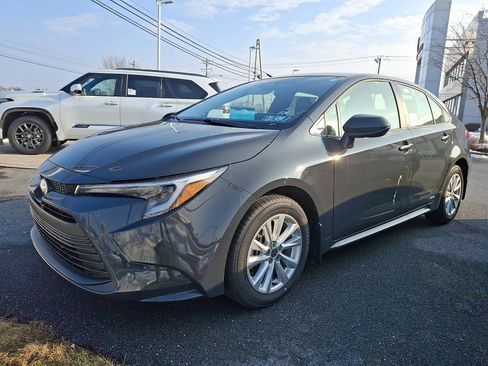 New 2026 Toyota Corolla LE image 2