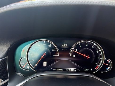 Used 2019 BMW 750i w/ M Sport Package RWD image 10