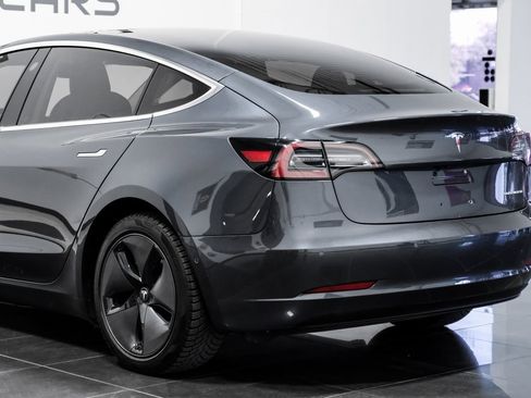 Used 2018 Tesla Model 3 Long Range image 20