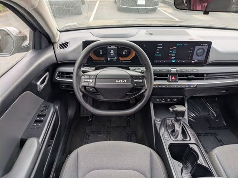 Used 2025 Kia K4 FWD image 30