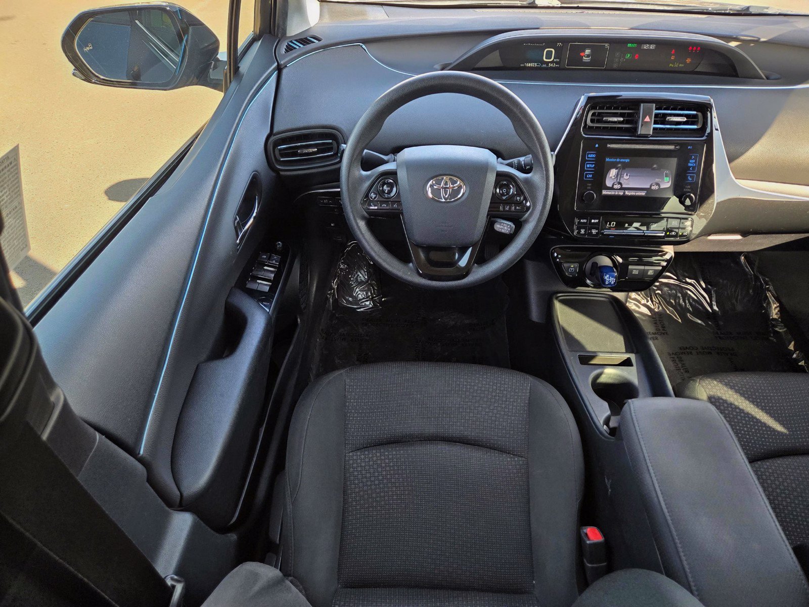 Used 2019 Toyota Prius LE FWD image 16