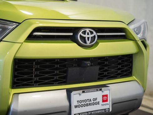 Used 2023 Toyota 4Runner TRD Off-Road Premium w/ Off Road Premium Plus Package AWD/4WD image 10
