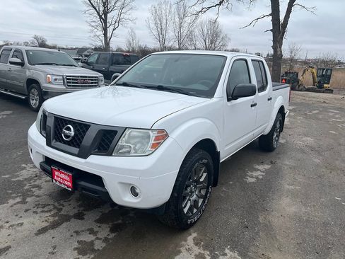 Used 2012 Nissan Frontier SV w/ Sport Appearance Pkg image 1