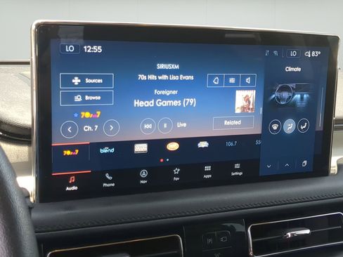 Used 2022 Lincoln Nautilus FWD w/ Premium Package image 15