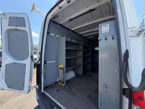 Used 2023 Mercedes-Benz Sprinter 2500 w/ Acoustic Package image 9