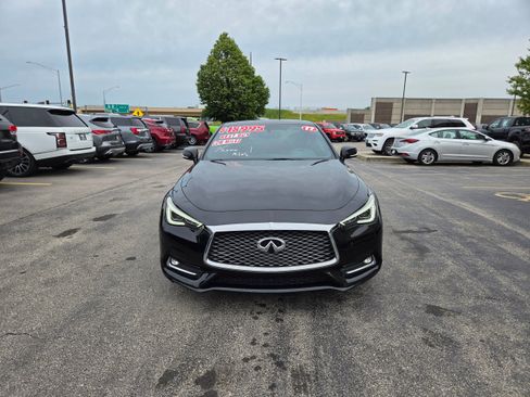 Used 2017 INFINITI Q60 3.0t w/ Premium Plus Package 3.0T RWD image 2