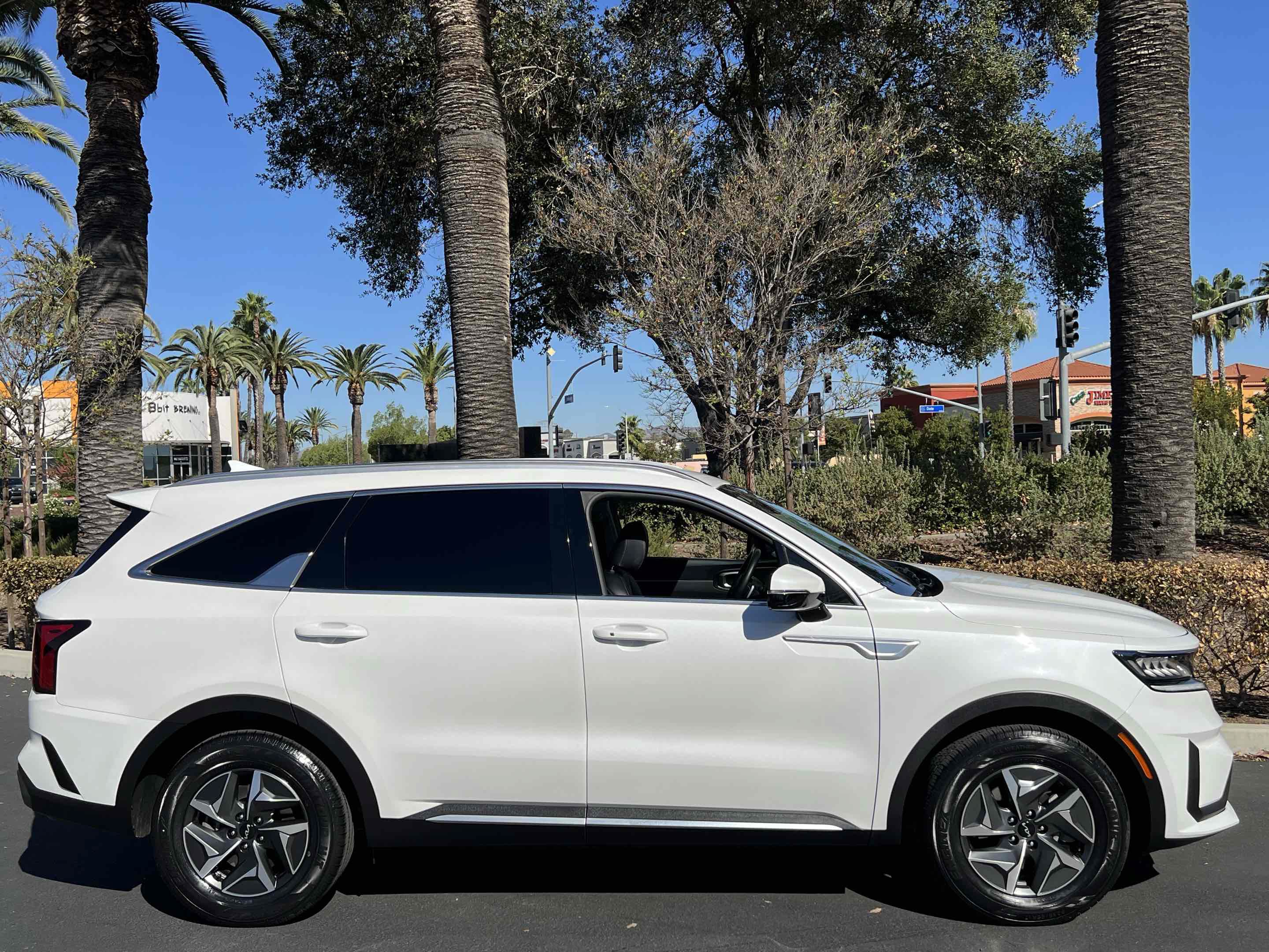 Used 2022 Kia Sorento S FWD image 18