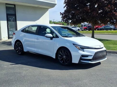 Used 2024 Toyota Corolla SE FWD image 23