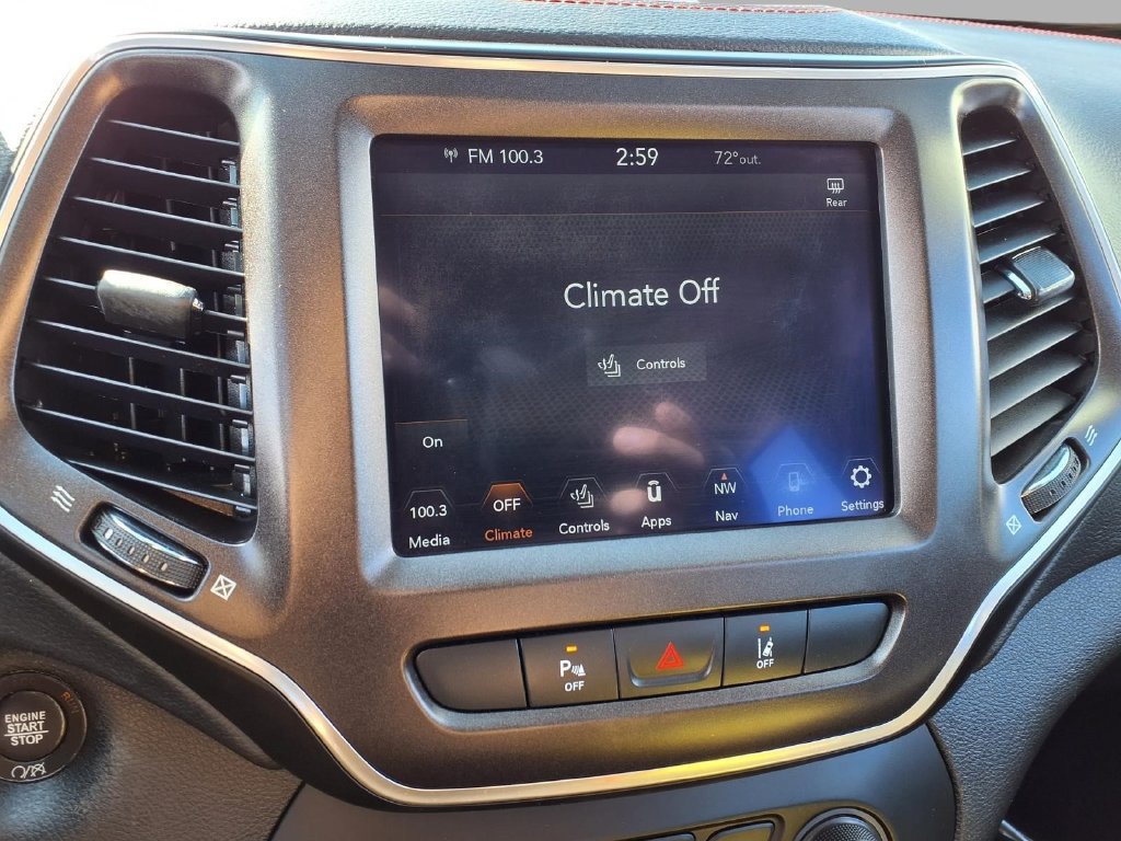 Used 2021 Jeep Cherokee Trailhawk w/ Sun, Sound & Nav Group AWD/4WD image 6