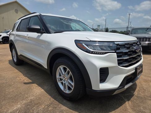 New 2026 Ford Explorer Active RWD image 10
