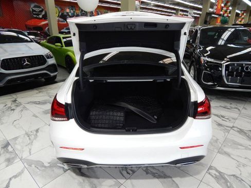 Used 2022 Mercedes-Benz A 220 4MATIC w/ AMG Line image 5