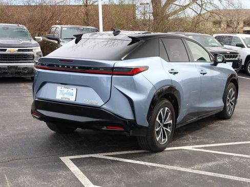 Used 2023 Lexus RZ 450e Premium w/ Technology Package image 4