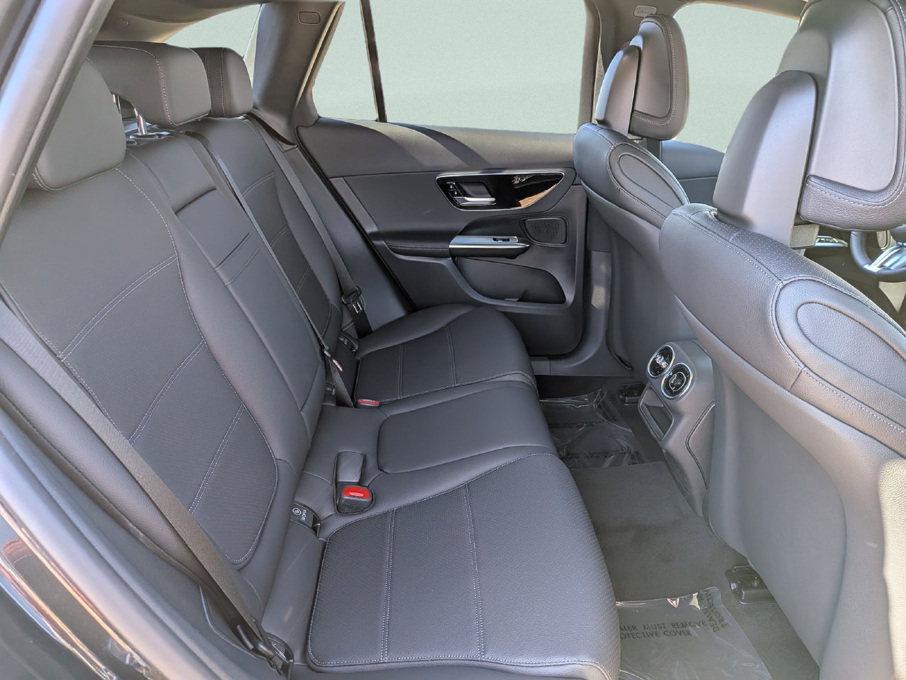 New 2027 Mercedes-Benz GLC 300 image 8