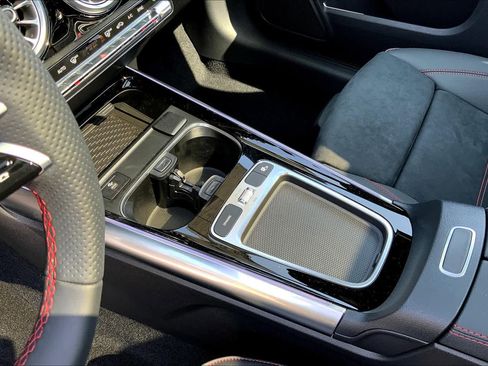 Certified 2025 Mercedes-Benz GLA 250 4MATIC image 7