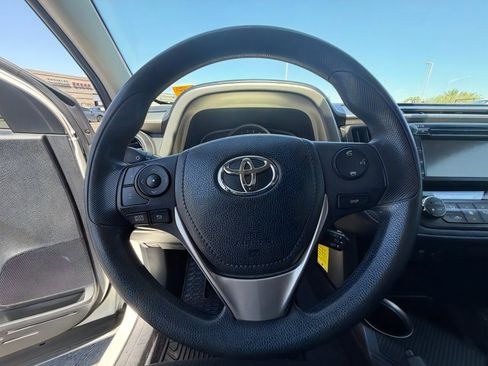 Used 2013 Toyota RAV4 XLE image 18