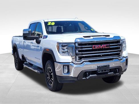 Used 2020 GMC Sierra 3500 SLT w/ Technology Package AWD/4WD image 3