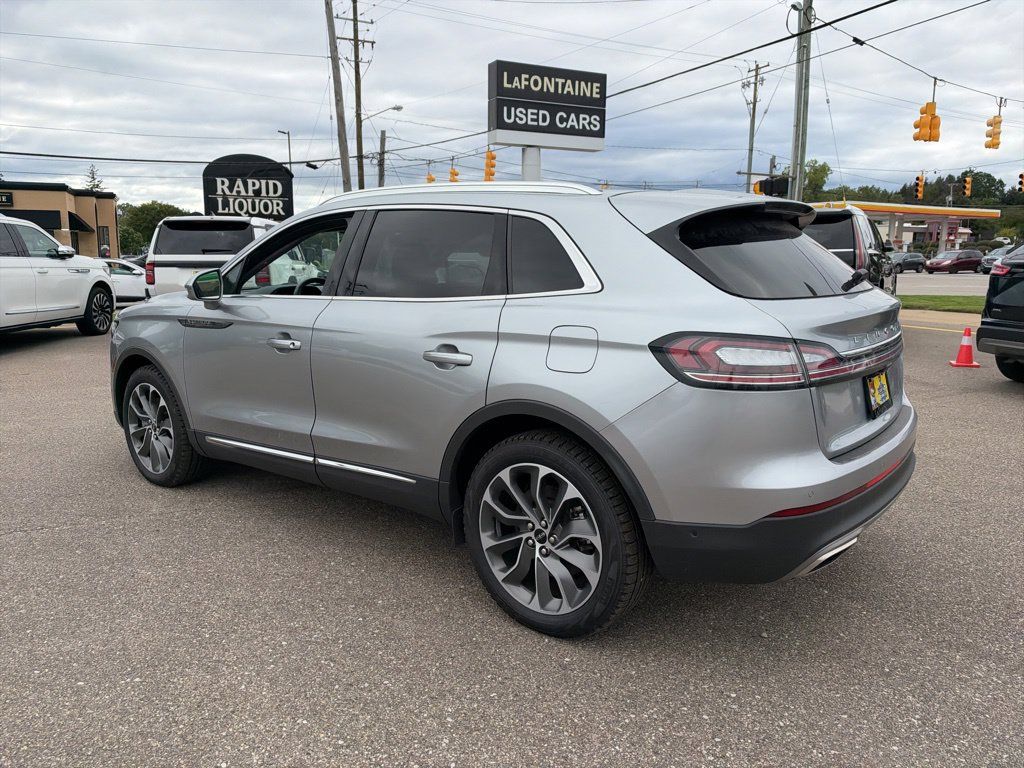 Used 2023 Lincoln Nautilus Reserve w/ Equipment Group 201A AWD/4WD image 3