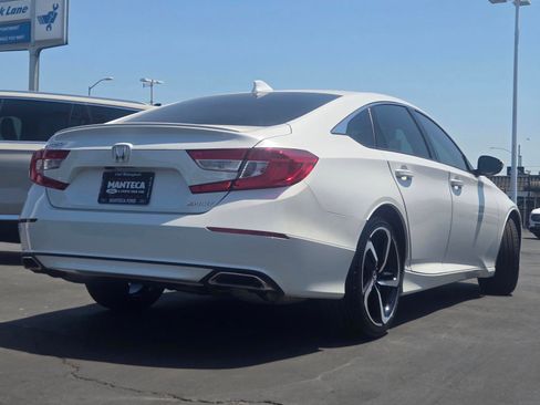 Used 2020 Honda Accord Sport image 3