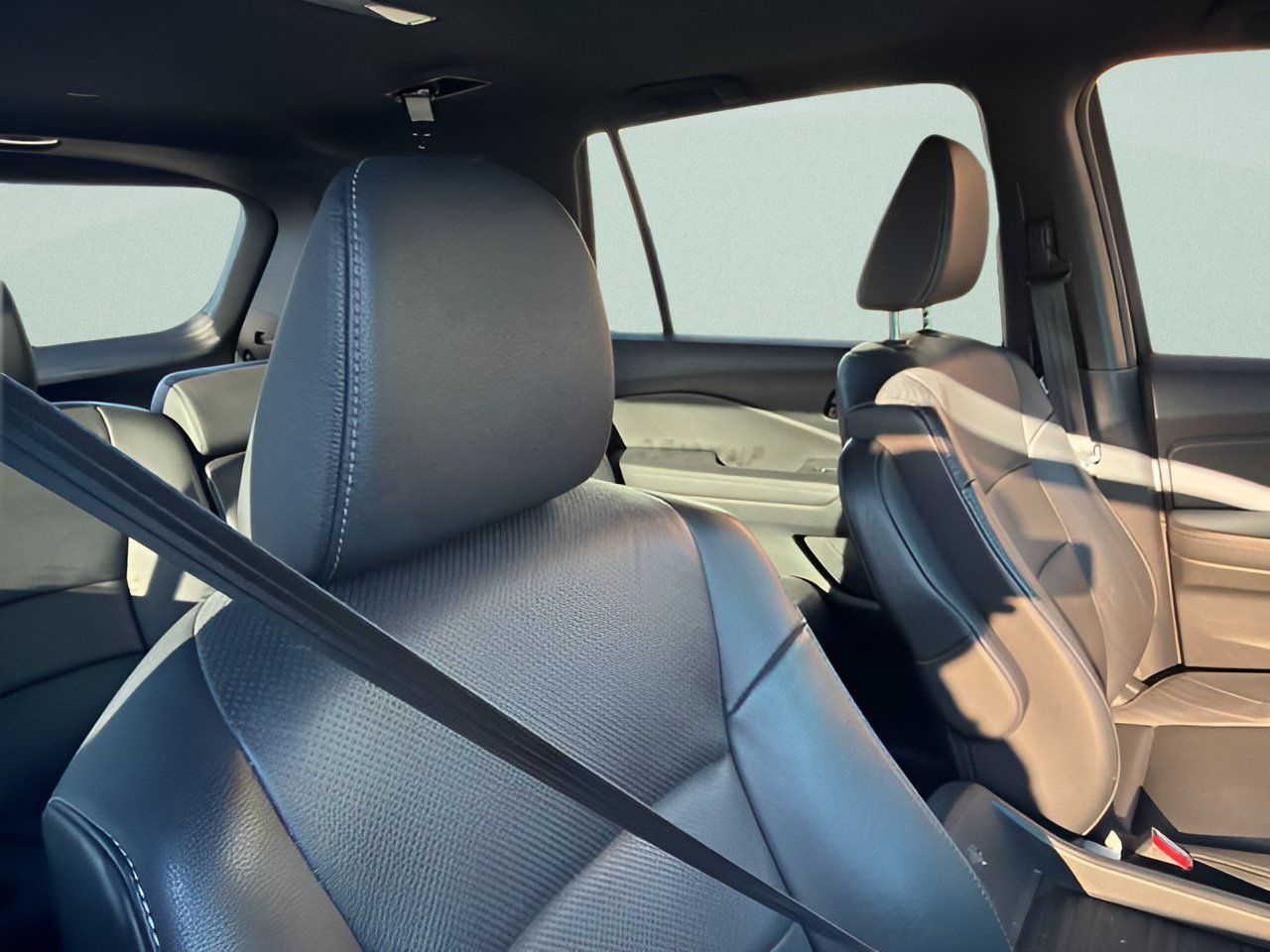 Used 2022 Honda Passport EX-L image 8
