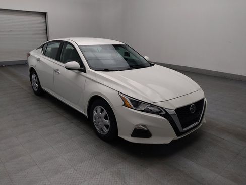 Used 2019 Nissan Altima 2.5 S FWD image 13
