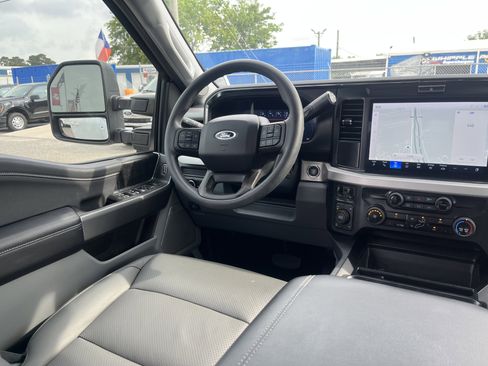 Used 2026 Ford F250 XLT w/ XLT Premium Package AWD/4WD image 36