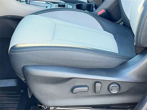 Used 2023 Subaru Forester Premium w/ Popular Package #3 image 18