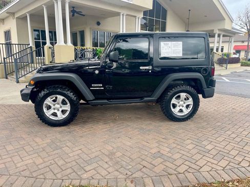 Used 2013 Jeep Wrangler Sport image 2