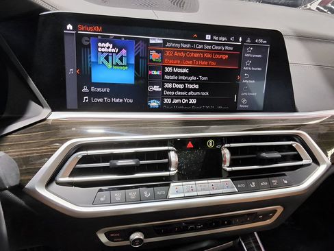 Used 2023 BMW X5 xDrive40i w/ M Sport Package AWD/4WD image 17
