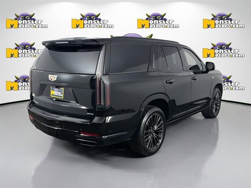 Used 2025 Cadillac Escalade Sport Platinum image 5