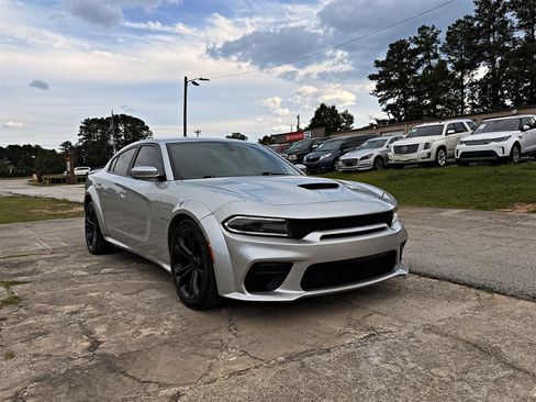 Used 2021 Dodge Charger R/T RWD image 3