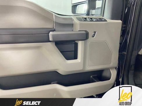 Used 2022 Ford F250 XLT w/ XLT Premium Package AWD/4WD image 24